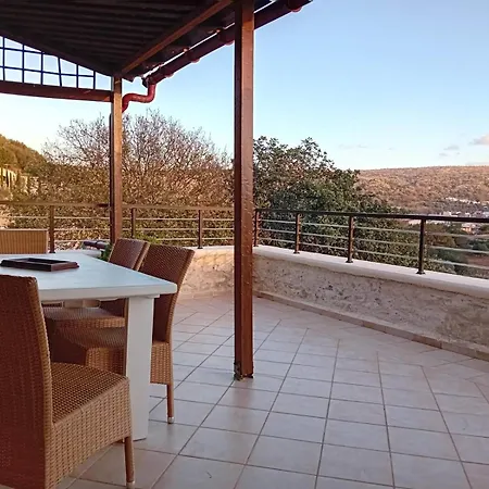 Bezari Pool Villa *